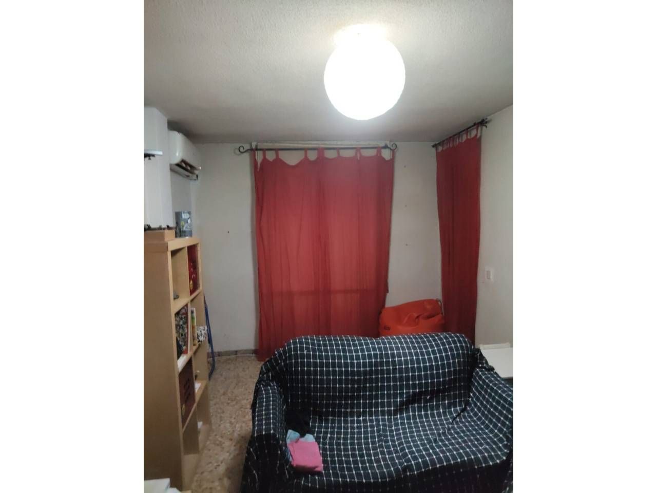 Bedroom of Flat for sale in Parla  with Air Conditioner and Heating