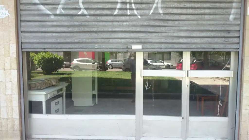Local comercial en venda a Centro, imagen 3