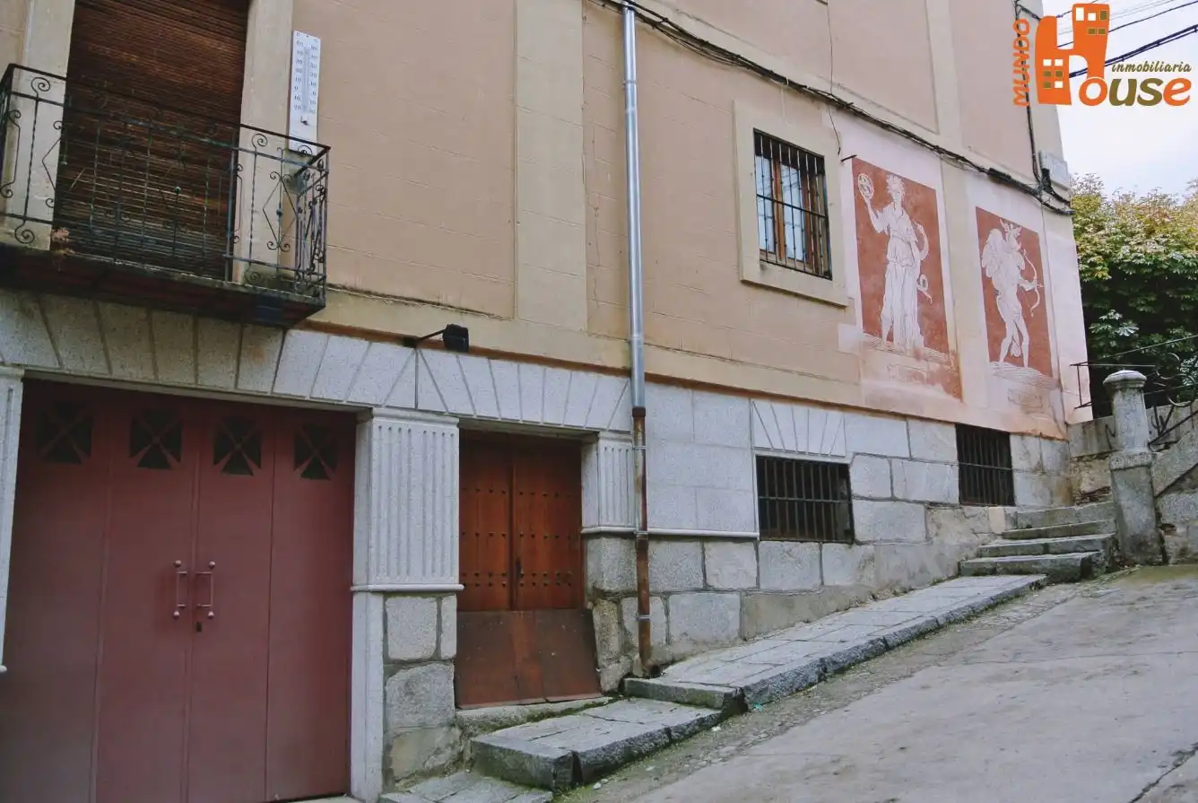 Exterior view of Commercial properties for sale in Real Sitio de San Ildefonso
