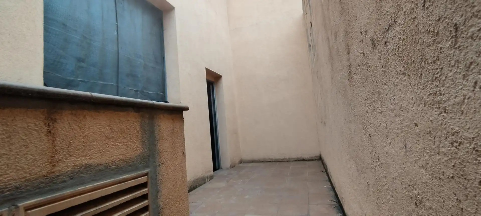 Gewerbefläche zum Verkauf in Estadi - Santa Anna