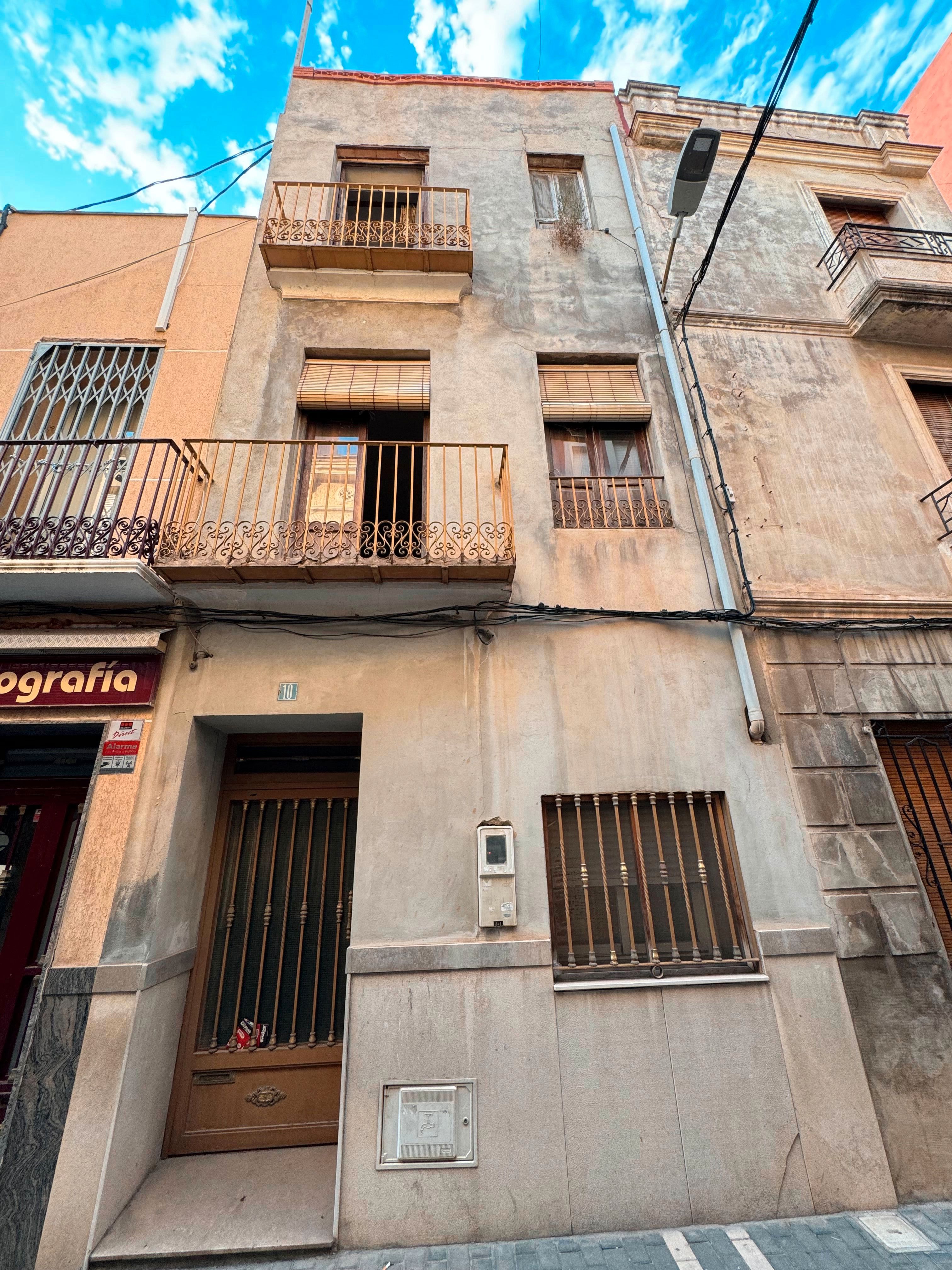 Vista exterior de Casa adosada en venda en Burriana / Borriana