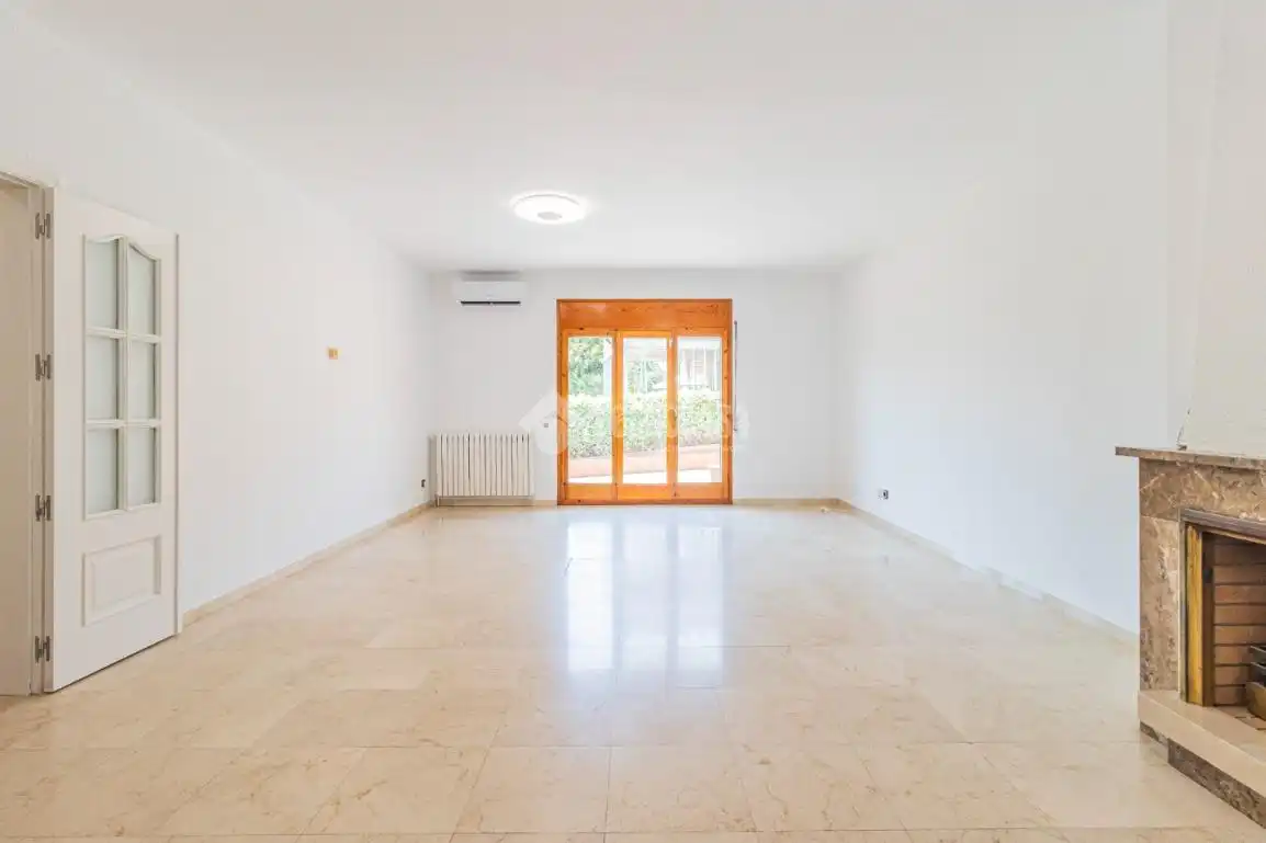 Sala d'estar de Casa o xalet de lloguer en Sant Cugat del Vallès amb Aire condicionat, Calefacció i Terrassa