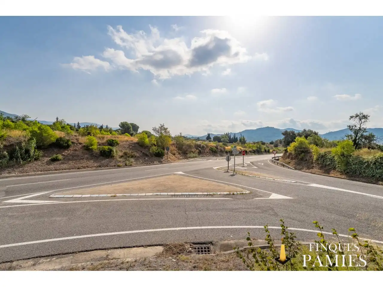 Vista exterior de Casa o xalet en venda en Alforja amb Aire condicionat, Jardí privat i Terrassa