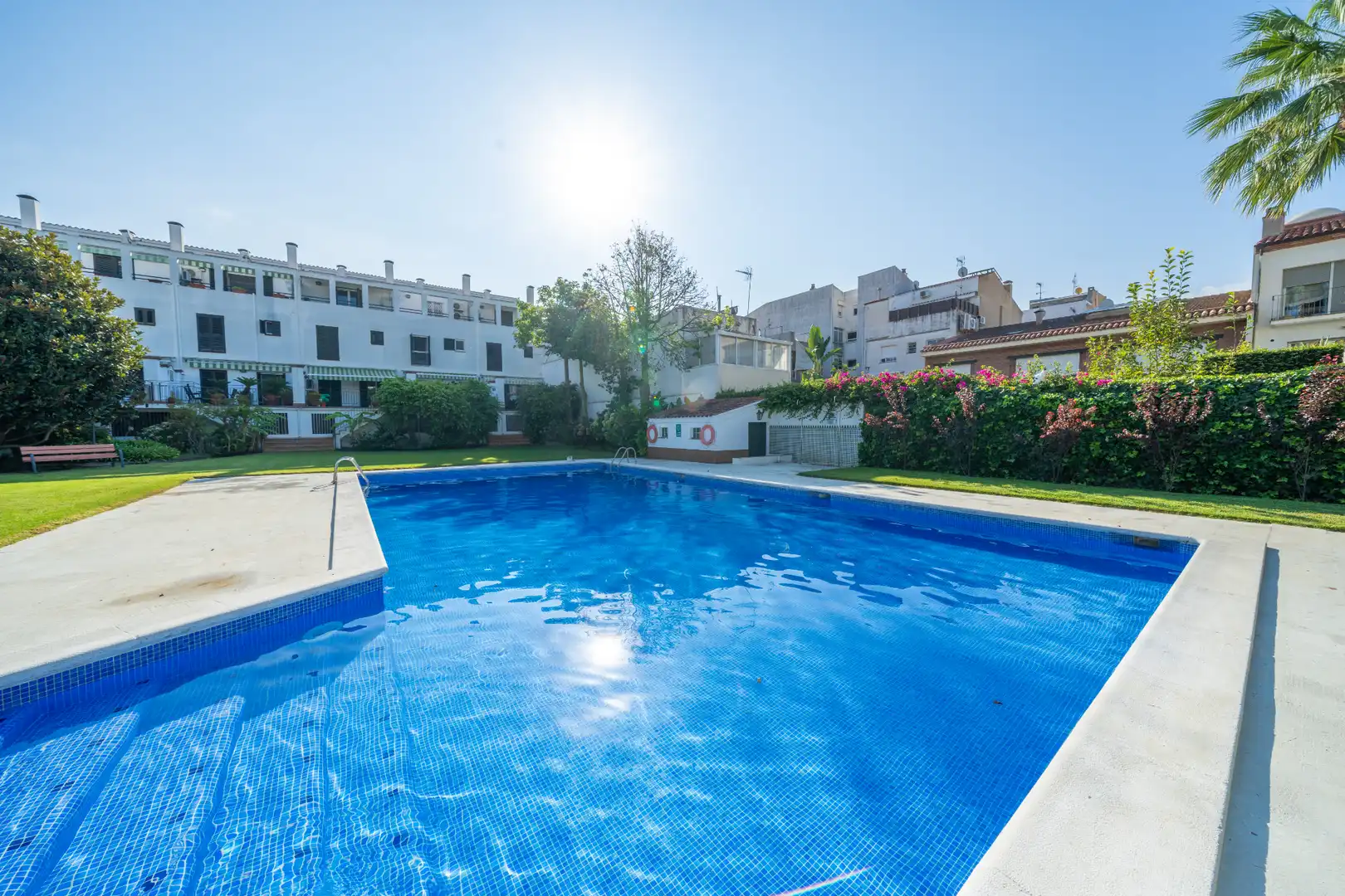 Piscina de Casa adosada en venta en Calella con Aire acondicionado, Calefacción y Parquet