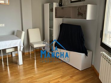 Apartment with lift for sale in Calle FERIA