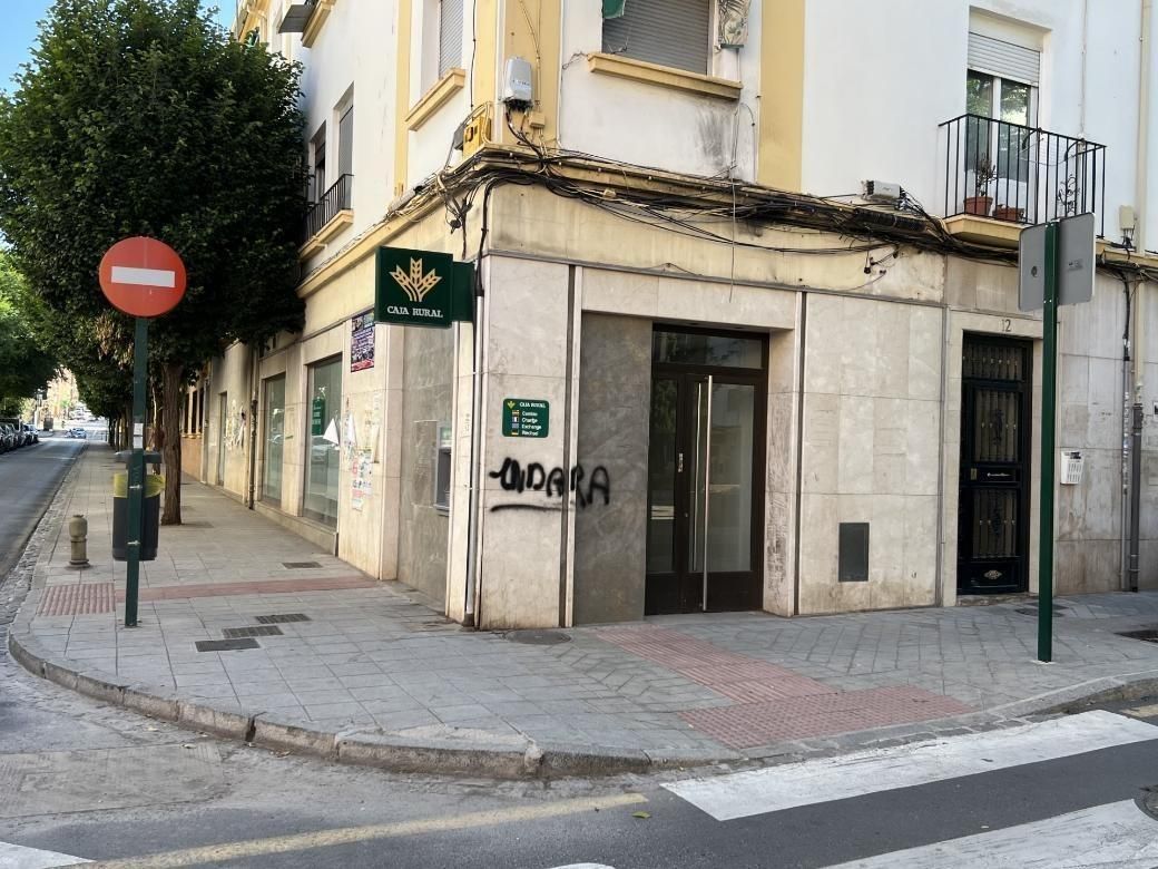 Local de lloguer a Calle SAGRADA FAMILIA, Angustias - Chana - Encina