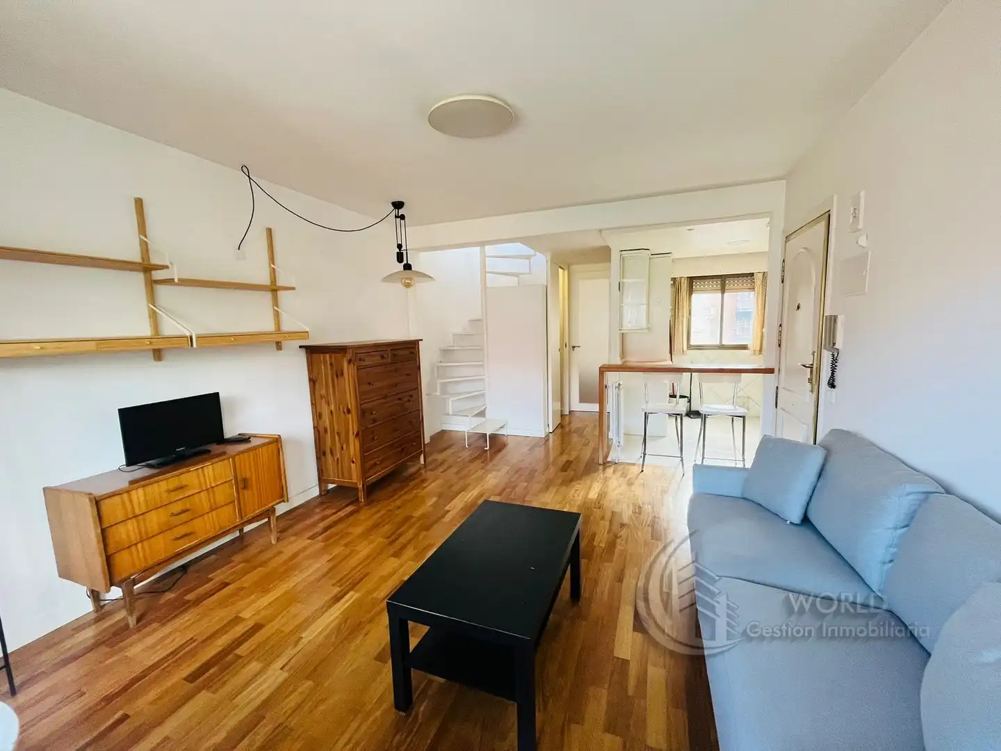 Living room of Attic for rent in Madrid  with Air Conditioner, Heating and Terrace