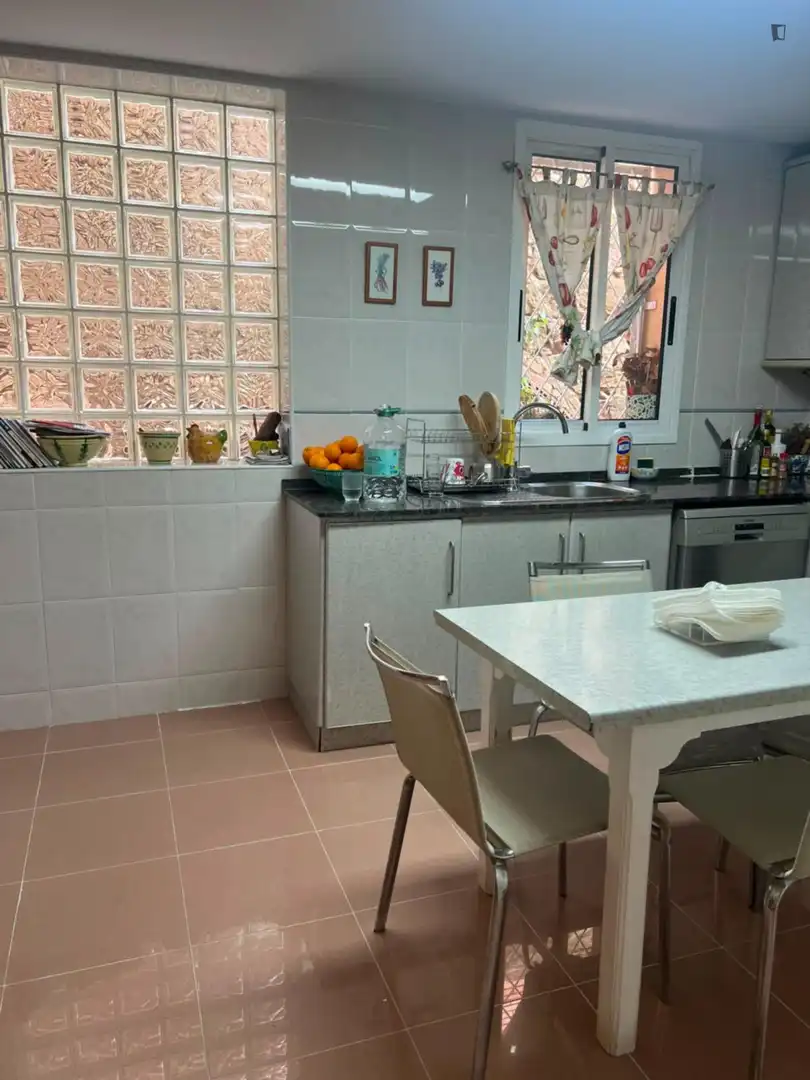 Cocina de Casa o chalet para compartir en Barcelona con Amueblado y Horno