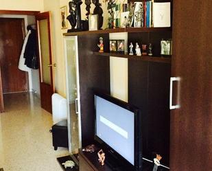 Living room of Flat for sale in  Sevilla Capital  with Air Conditioner, Terrace and Balcony