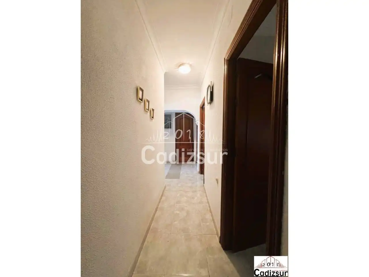 Wohnung zum Verkauf in Cádiz mit Klimaanlage und Terrasse