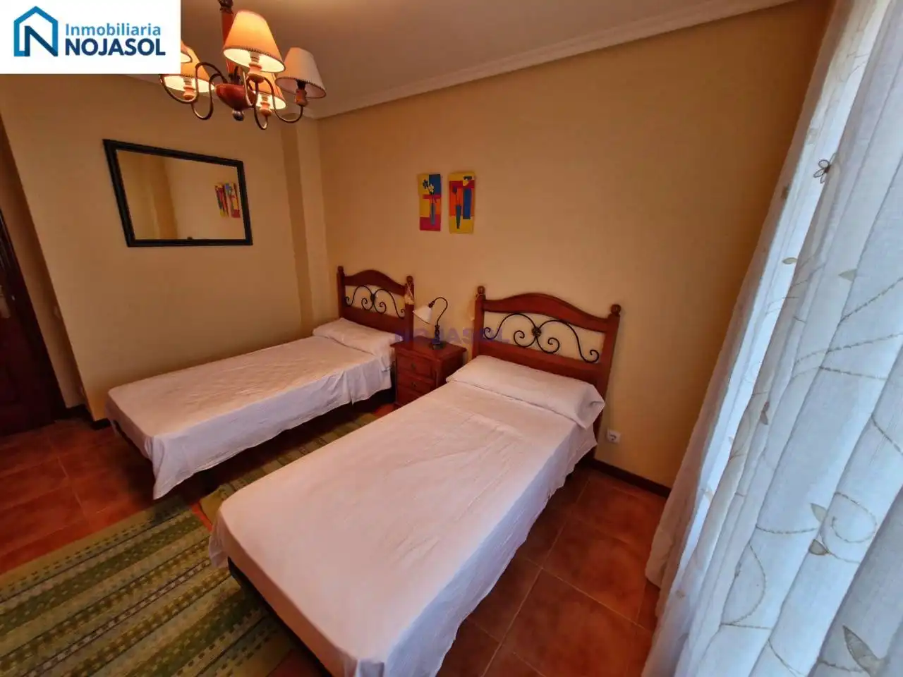 Schlafzimmer von Einfamilien-Reihenhaus zum Verkauf in Argoños  mit Heizung, Privatgarten und Terrasse
