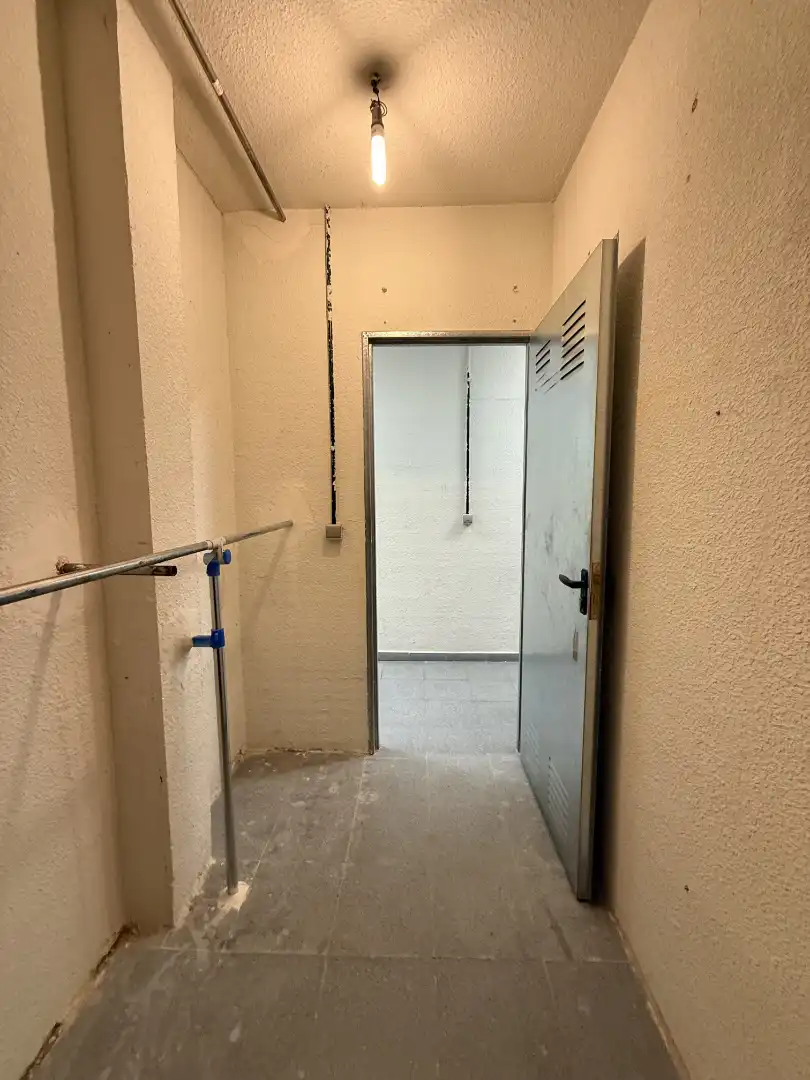 Flat for sale in Madrid  with Air Conditioner, Heating and Storage room