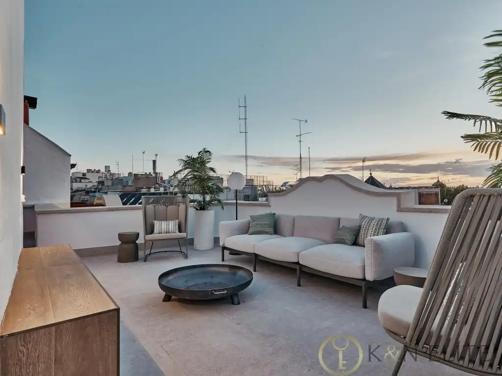Terrace of Attic for sale in Madrid  with Air Conditioner, Terrace and Swimming Pool