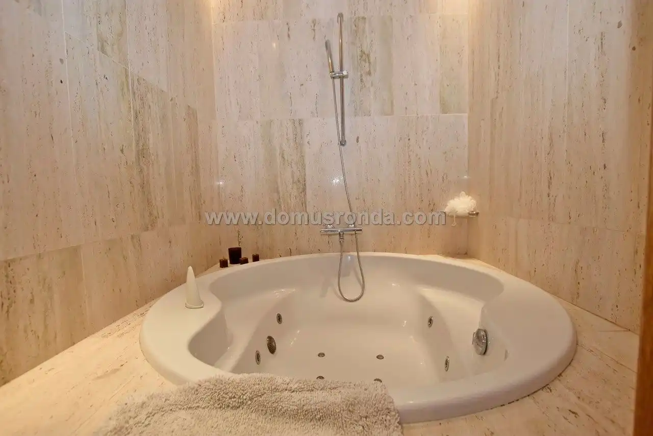 Baño de Casa o chalet en venta en Ronda con Aire acondicionado, Calefacción y Terraza