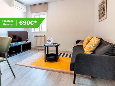 Flat with lift for sale in Calle de Yecla 3