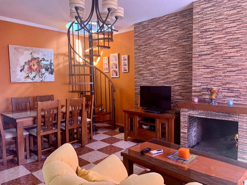 Living room of House or chalet for sale in Villagarcía de la Torre  with Air Conditioner and Terrace