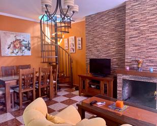 Living room of House or chalet for sale in Villagarcía de la Torre  with Air Conditioner and Terrace