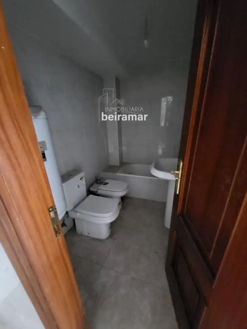 Gewerbefläche zum Verkauf in SANTA MARTA DE ARRIBA, imagen 18