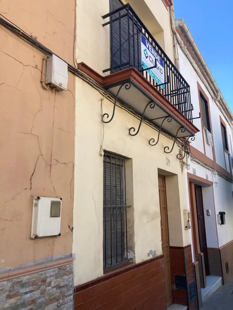 Vista exterior de Casa o xalet en venda en El Viso del Alcor, Sevilla