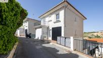 Exterior view of House or chalet for sale in Gójar  with Heating, Private garden and Terrace