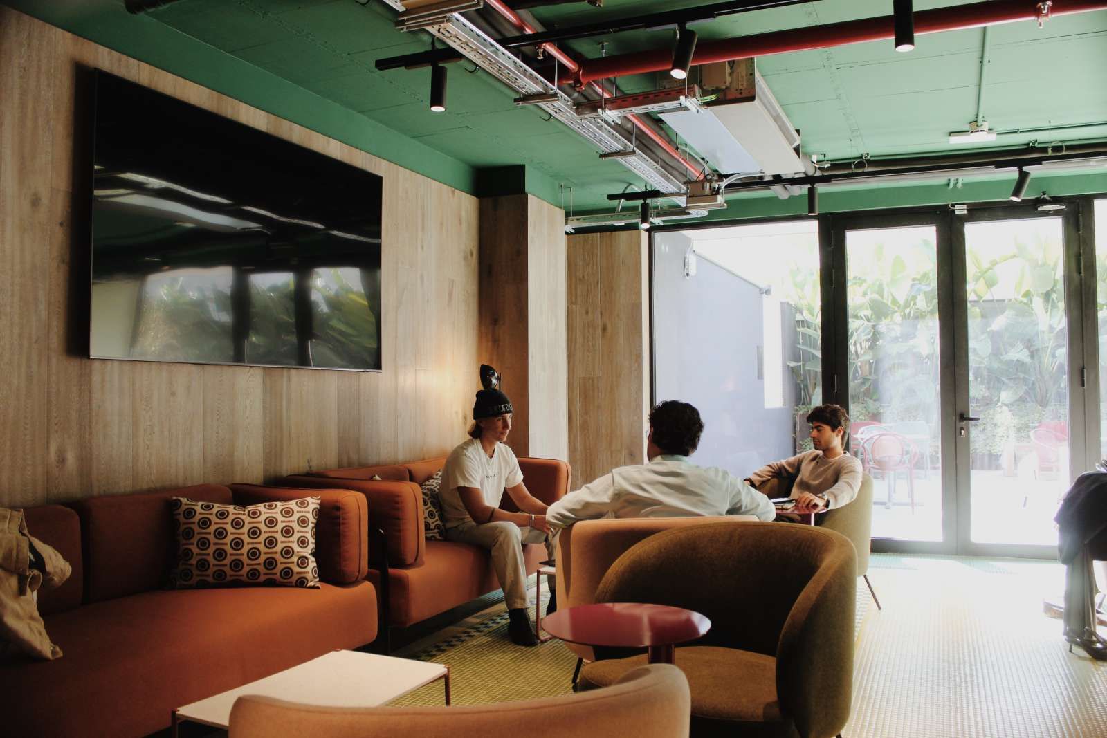 Living room of Study to share in  Barcelona Capital  with Air Conditioner, Terrace and Furnished