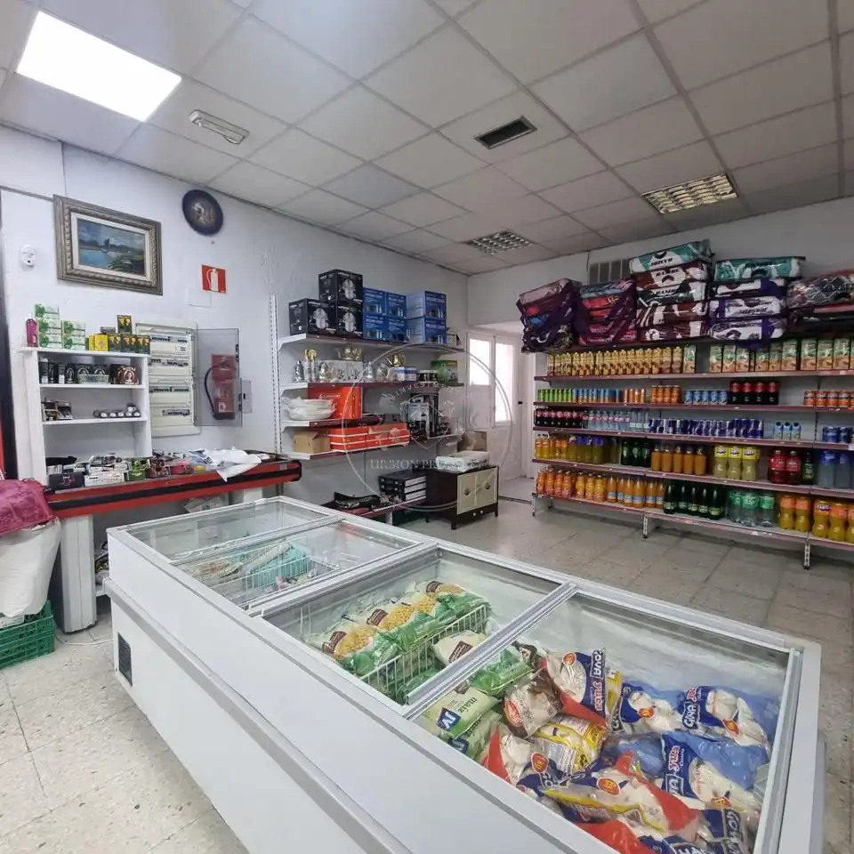 Local comercial en venda a Tetuán
