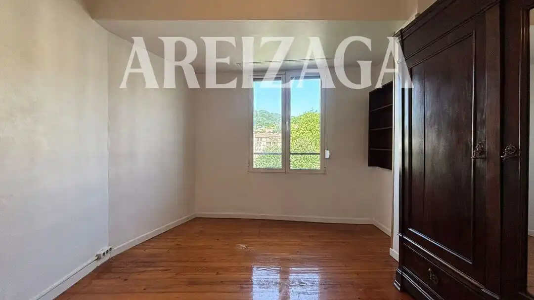 Bedroom of Flat for rent in Donostia - San Sebastián   with Heating, Terrace and Oven