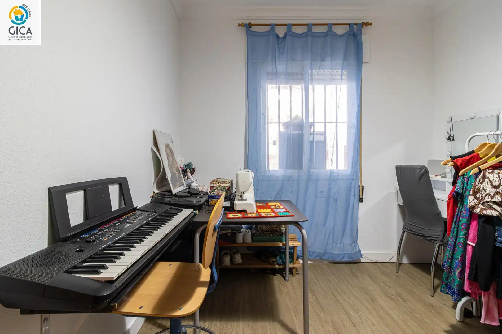 Casa aparellada amb terrassa en venda a El Retiro - Parque Atlántico - Ronda este, imagen 8