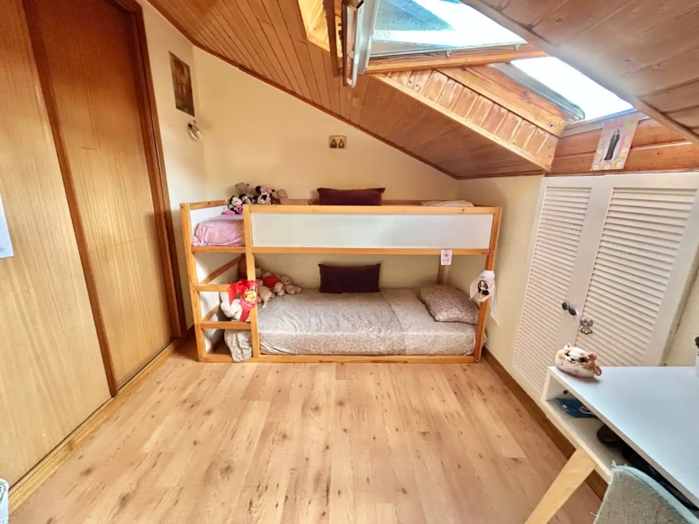 Bedroom of Flat for sale in Galapagar  with Air Conditioner, Heating and Parquet flooring