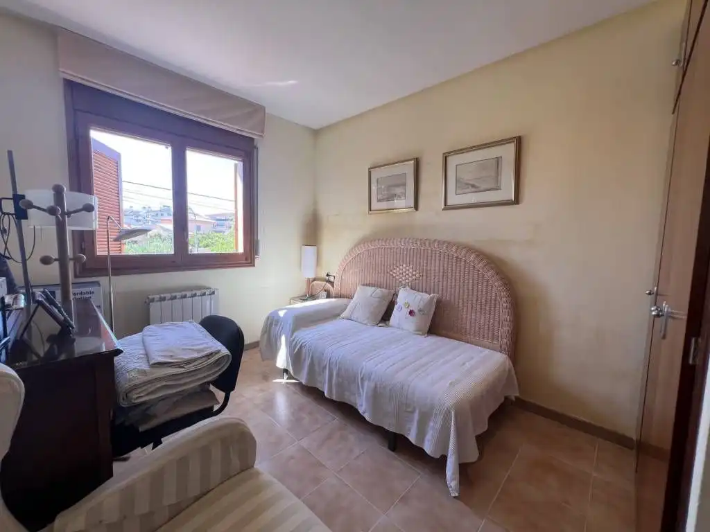 Bedroom of Houses for sale in El Vendrell  with Air Conditioner, Heating and Private garden