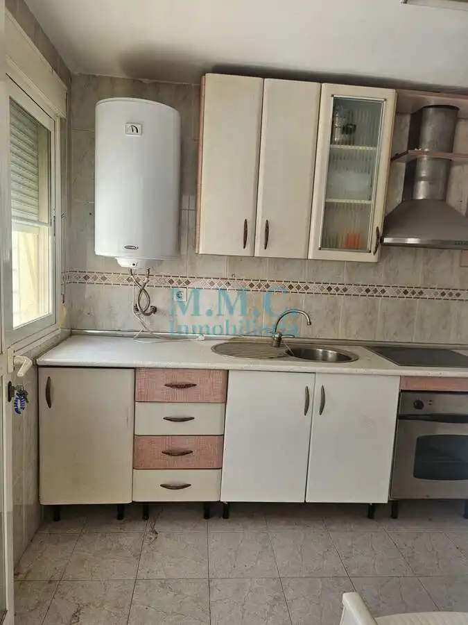 Cuina de Pis en venda en Roquetas de Mar amb Aire condicionat, Terrassa i Moblat