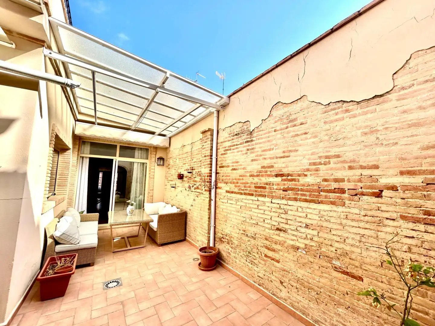 Terrasse von Haus oder Chalet zur Miete in Rafelbuñol / Rafelbunyol mit Klimaanlage, Heizung und Privatgarten