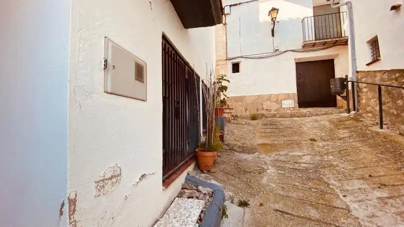 Außenansicht von Wohnung zum Verkauf in Zorita del Maestrazgo mit Möbliert