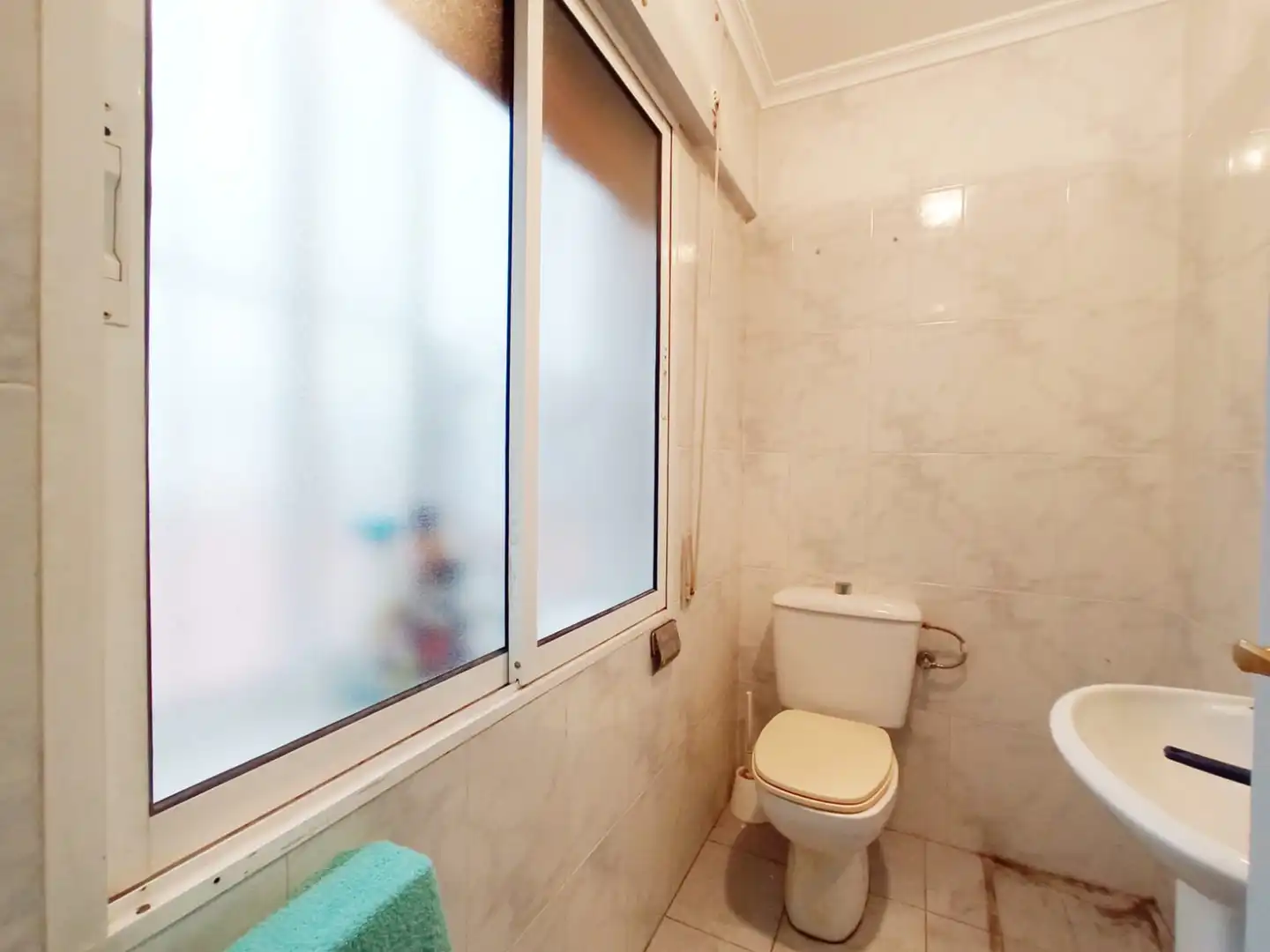 Badezimmer von Wohnung zum Verkauf in Burgos mit Heizung