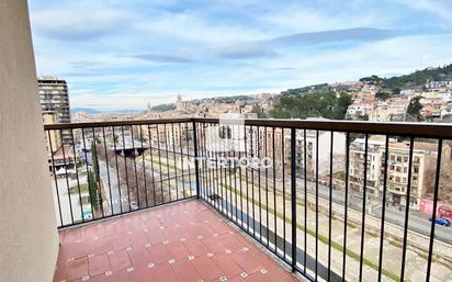 Exterior view of Flat for sale in Girona Capital  with Heating, Parquet flooring and Terrace