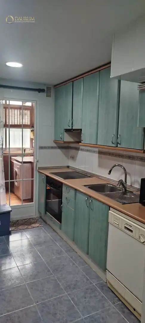 Cocina de Piso en venta en San Sebastián de los Reyes con Calefacción, Terraza y Trastero