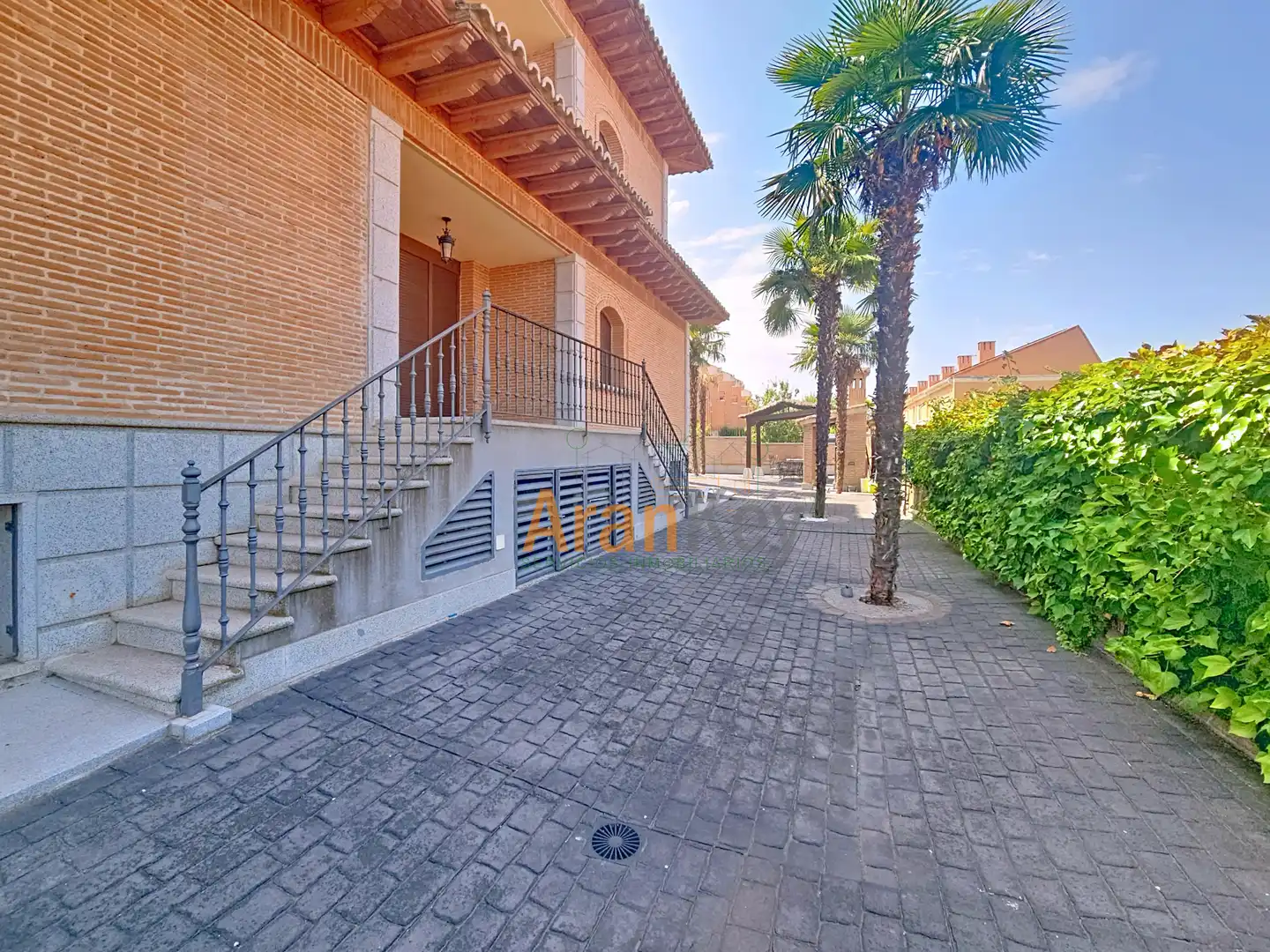 Exterior view of Houses for sale in Aranjuez  with Air Conditioner, Heating and Private garden