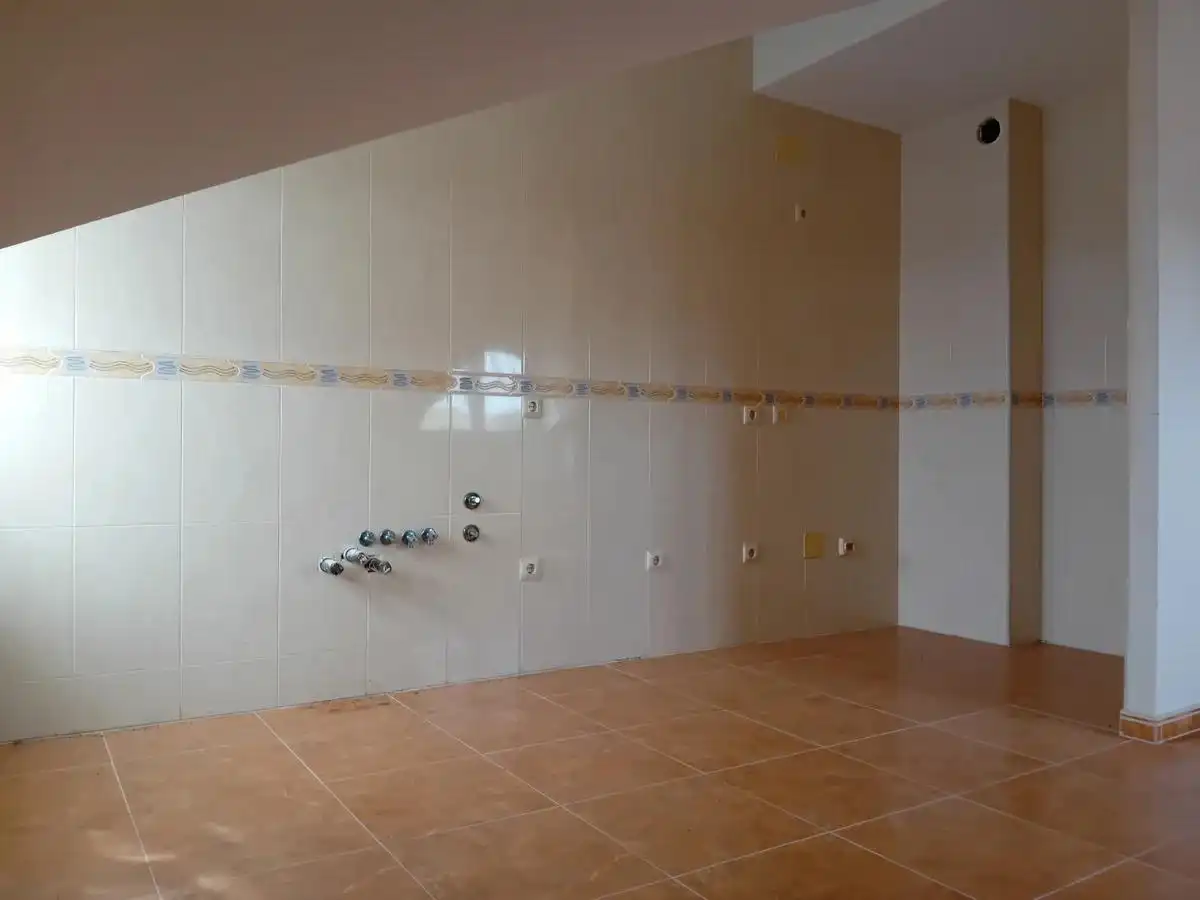 Baño de Ático en venta en Hontanares de Eresma con Calefacción y Trastero