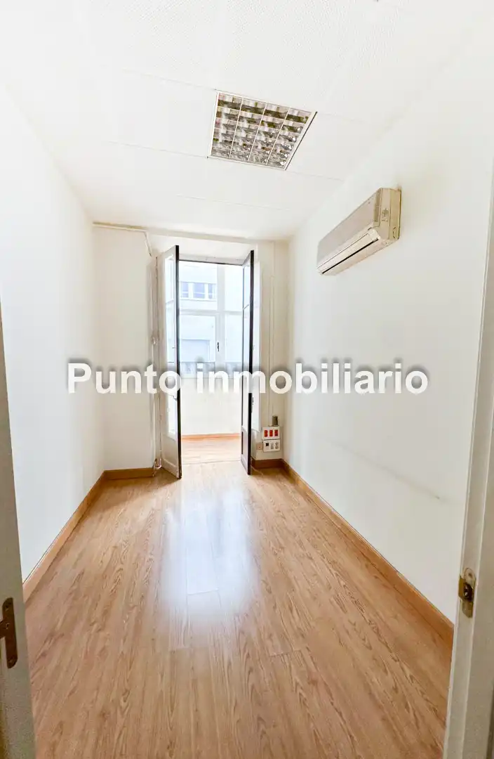 Office space with lift to rent in Calle Miguel Íscar 5, imagen 14