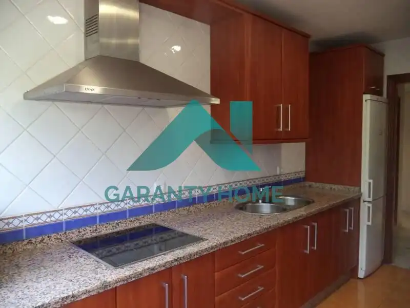 Cocina de Apartamento de alquiler en Cáceres con Aire acondicionado, Calefacción y Terraza