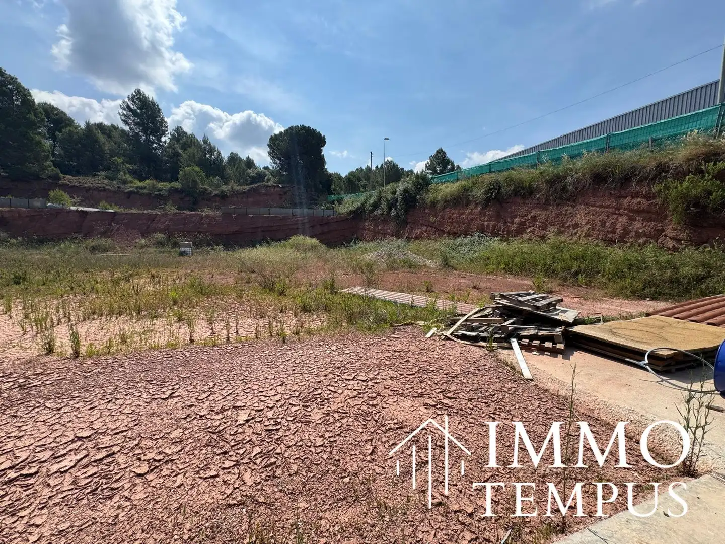 Terreny industrial en venda en Artés