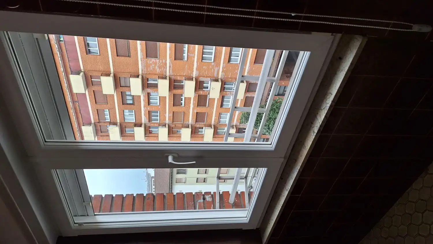 Terrassa de Pis en venda en Oviedo  amb Calefacció