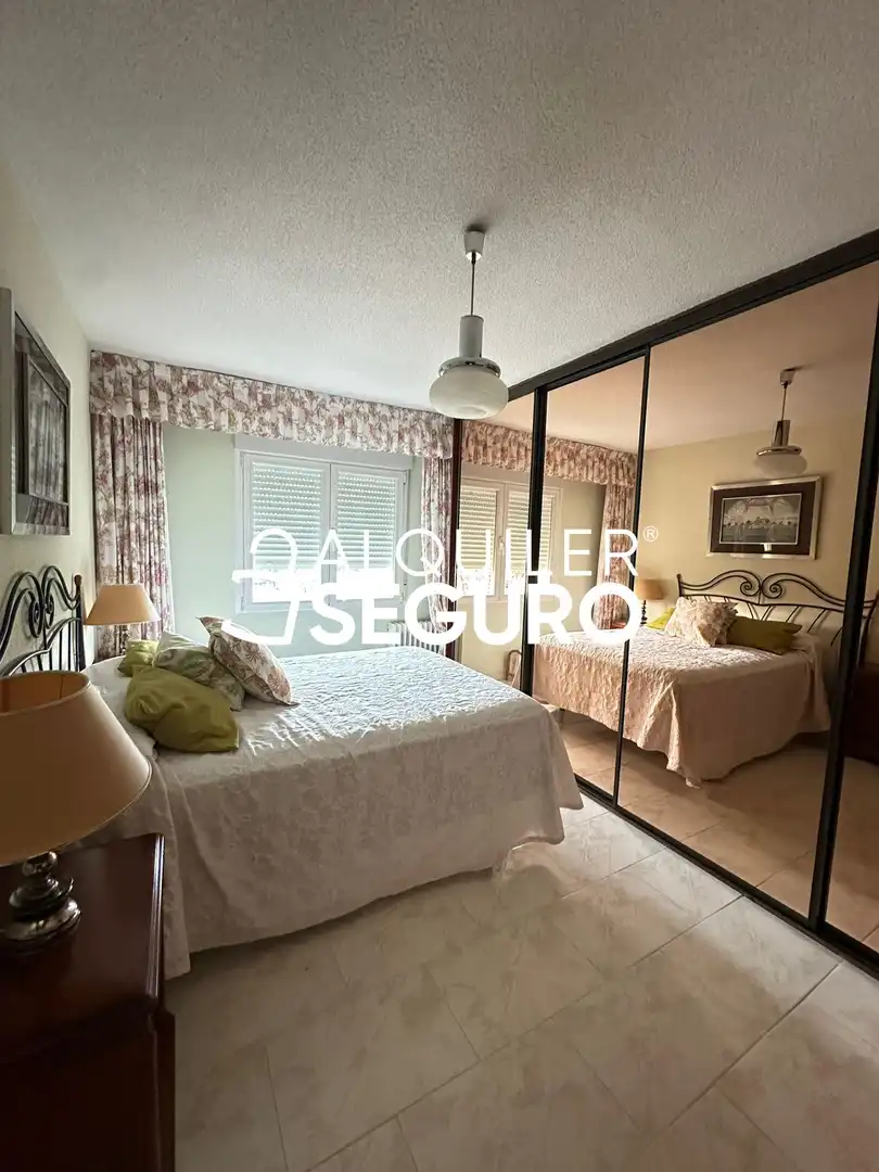 Habitación de Piso de alquiler en Alcorcón con Calefacción, Terraza y Amueblado