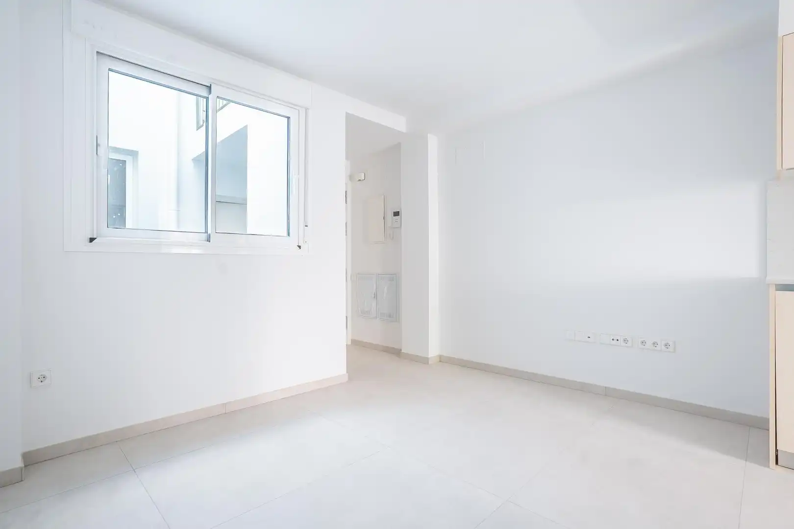 Wohnung zur Miete in Calle de las Cámaras, Plaza de Toros - Santa Rita