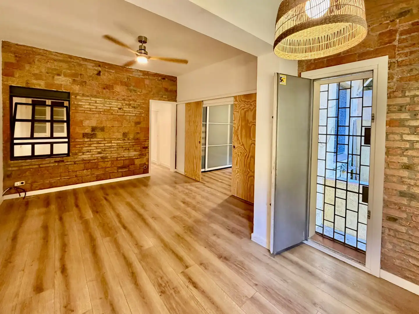 Flat with lift for sale in Carrer del Rosselló, imagen 4