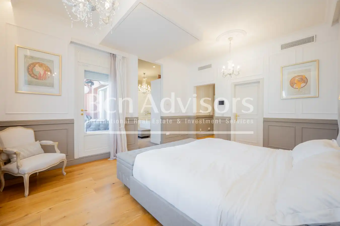 Bedroom of Attic for sale in Barcelona  with Air Conditioner, Heating and Terrace