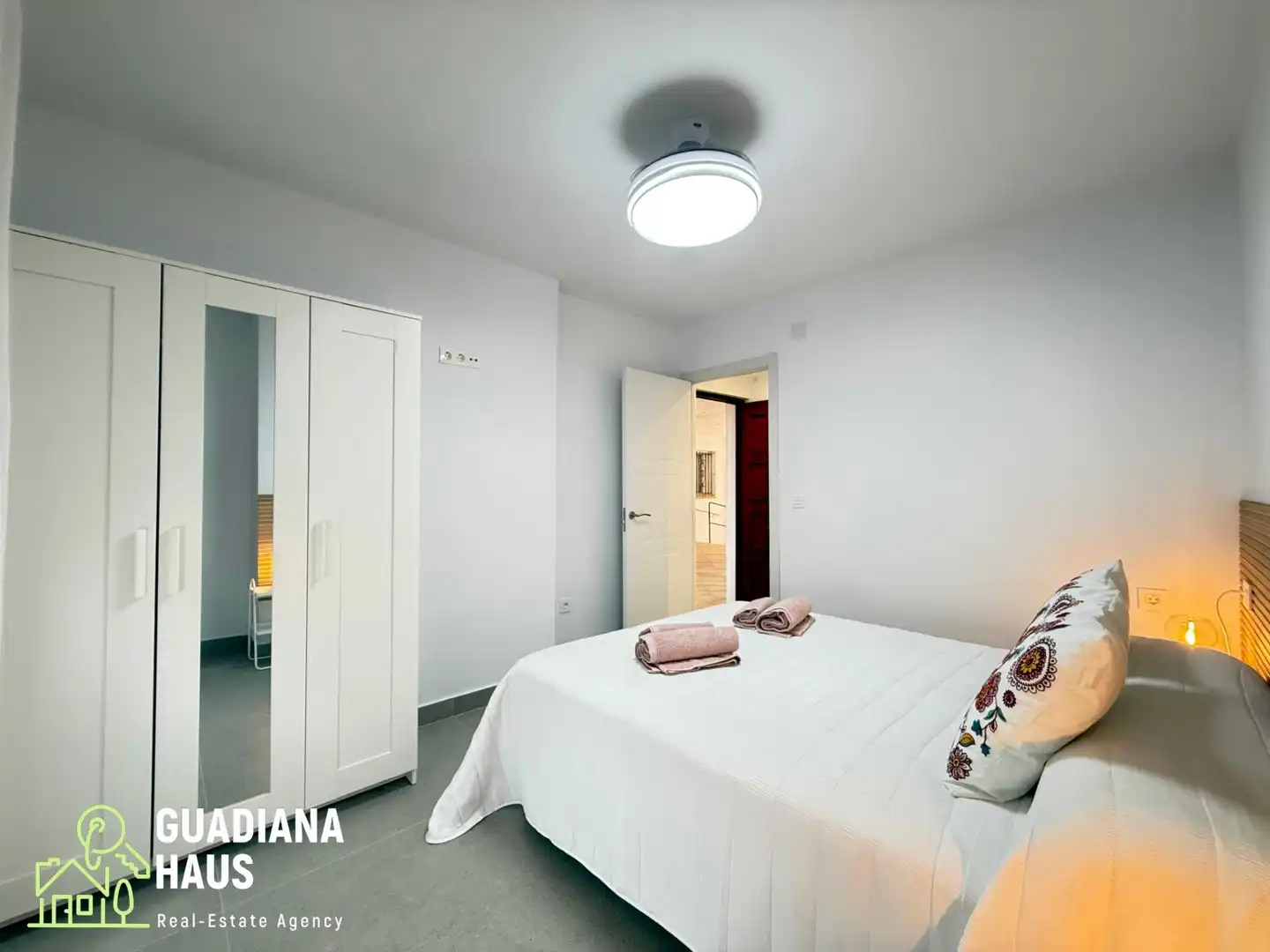 Dormitori de Apartament en venda en Ayamonte amb Aire condicionat, Calefacció i Terrassa