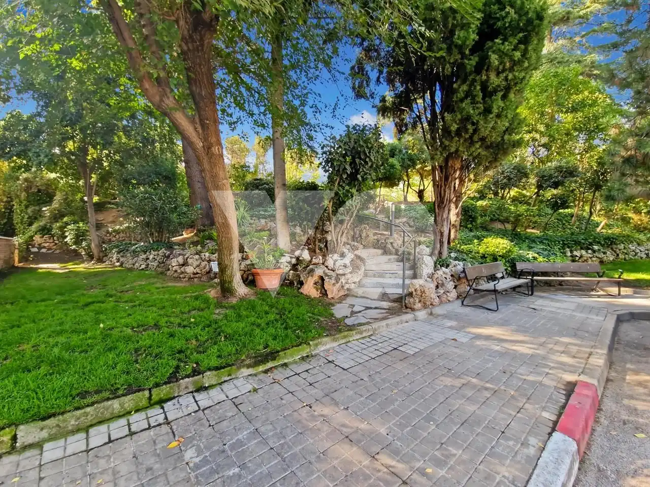Jardín de Planta baja en venta en Madrid con Aire acondicionado, Calefacción y Parquet