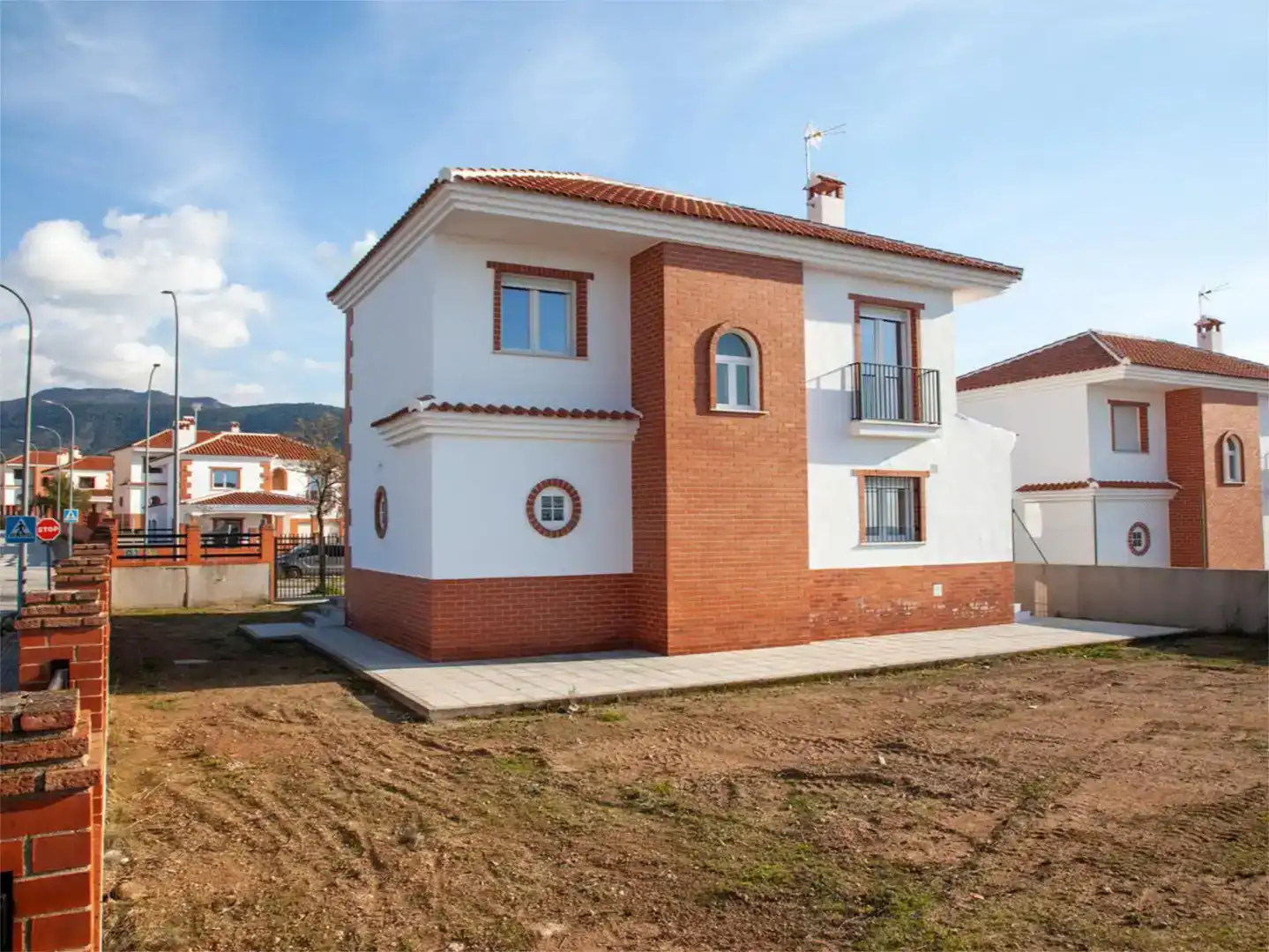 Vista exterior de Piso en venta en Villa de Otura con Jardín privado