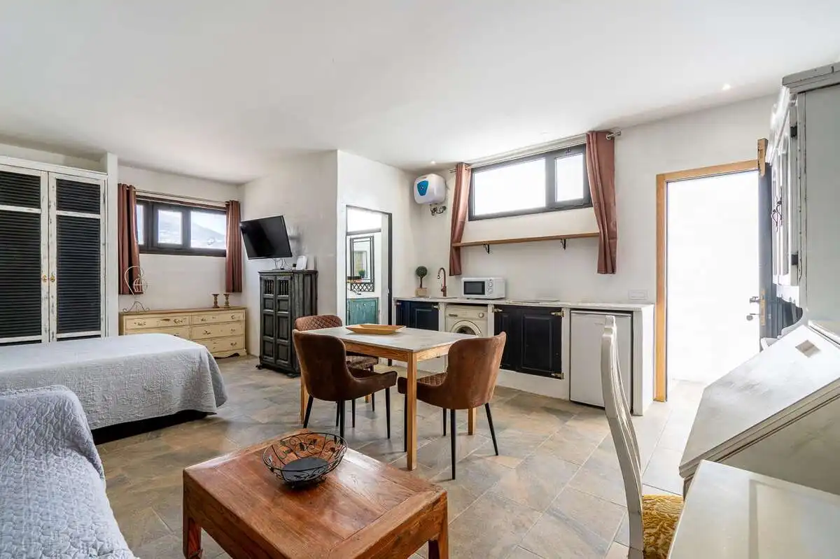 Habitación de Estudio de alquiler en Tías con Amueblado